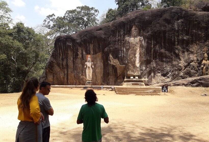 Hotel Dev's Campground