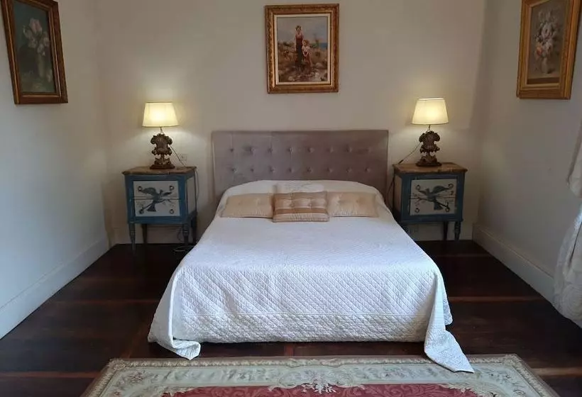ホテル Enchanting Apartment In Marquefave With Private Whirlpool