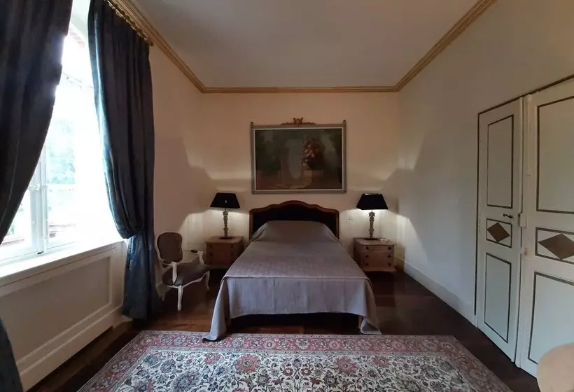 ホテル Enchanting Apartment In Marquefave With Private Whirlpool