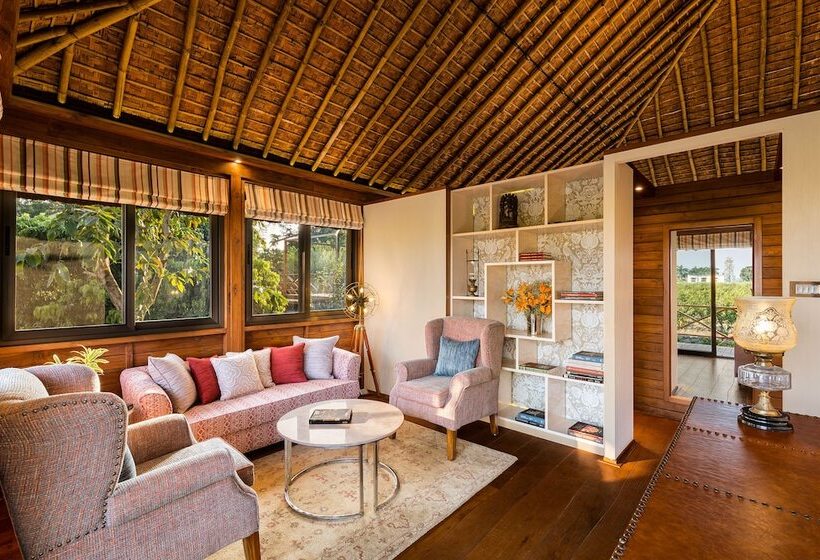 בית מלון כפרי Jaagir Manor, Dudhwa   Ihcl Seleqtions