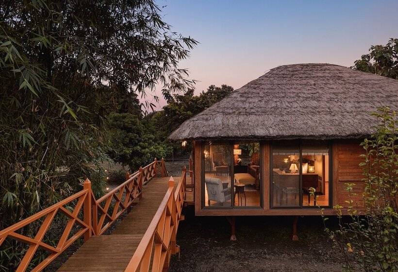 בית מלון כפרי Jaagir Manor, Dudhwa   Ihcl Seleqtions