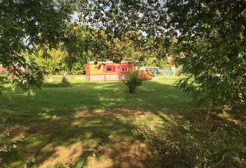 Hotelli Le Domaine Des Tuileries