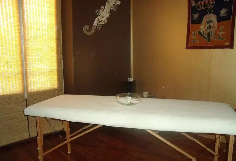 Hotelli Le Domaine Des Tuileries