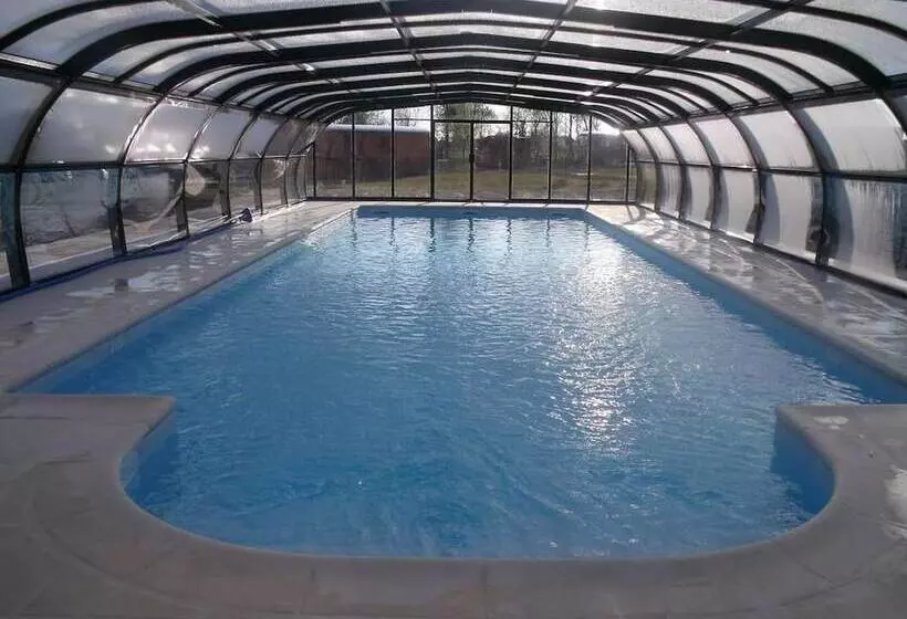 Hotelli Le Domaine Des Tuileries