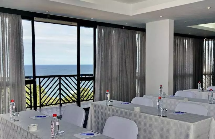 Anew Hotel Ocean Reef Zinkwazi