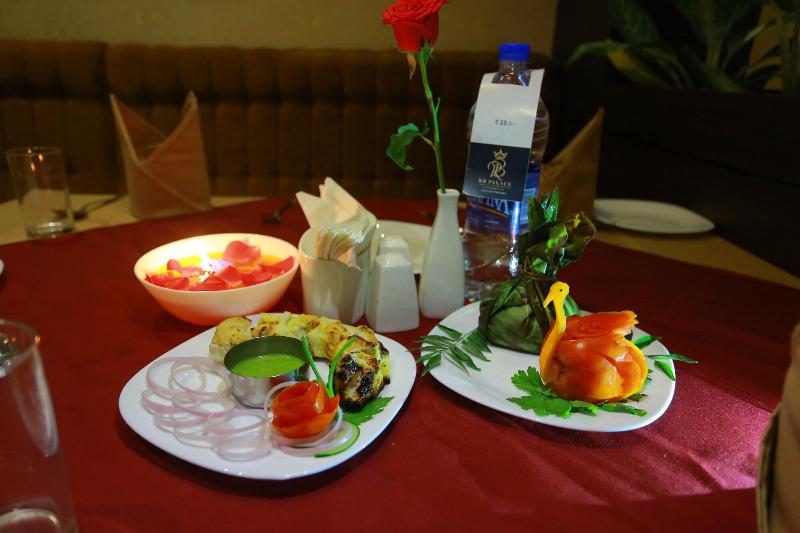 בית מלון כפרי Rb Palace