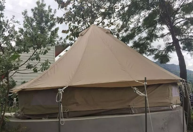 Hotelli Red Z Cool Mountain Resort