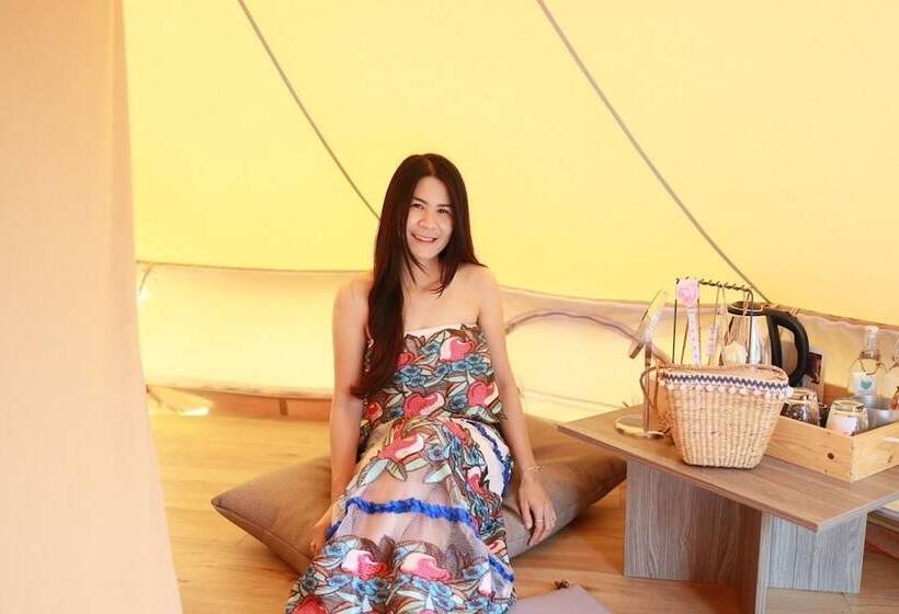 Hotelli Red Z Cool Mountain Resort