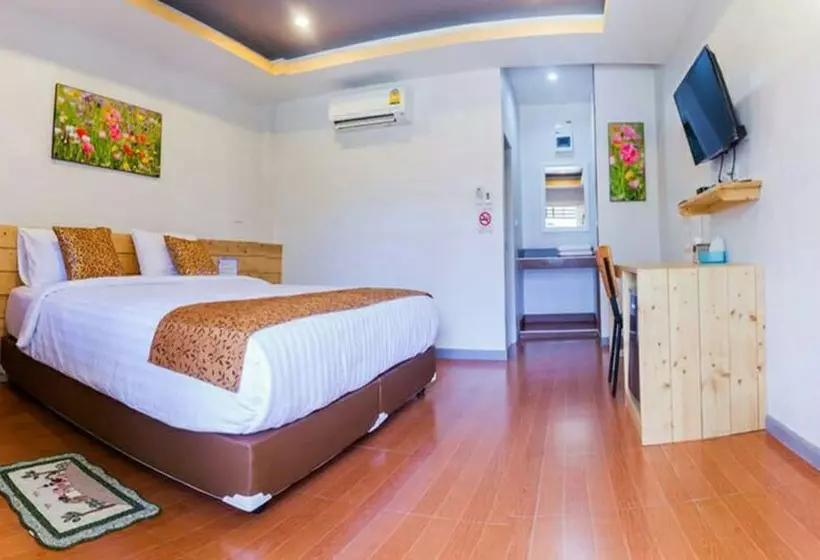 هتل Ruenchan Resort At Khao Phanom