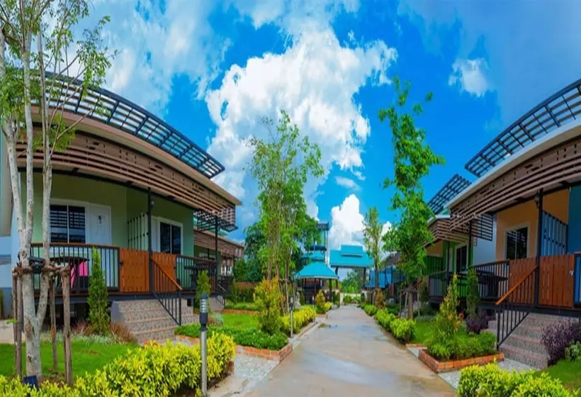 هتل Ruenchan Resort At Khao Phanom