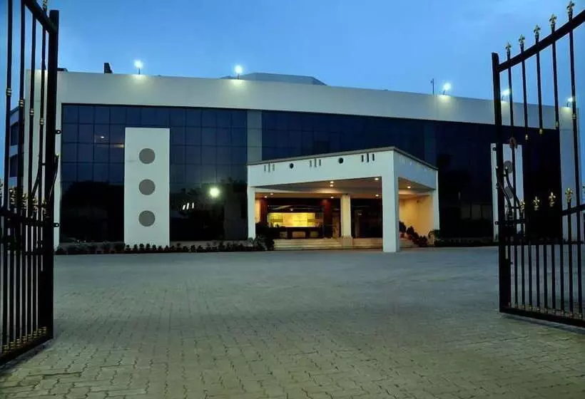 Hotelli Suncity Palace