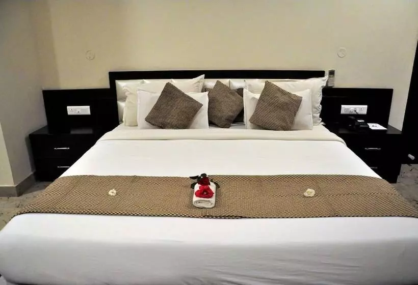 Hotelli Suncity Palace