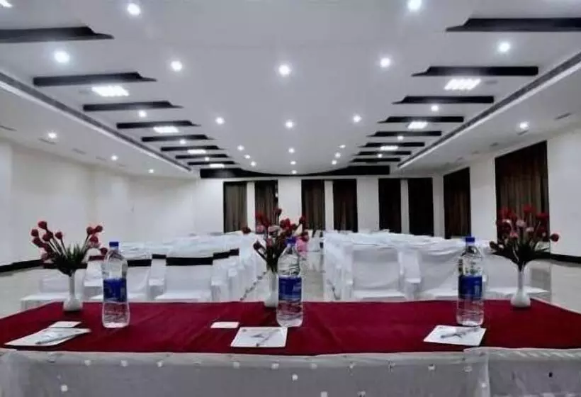 Hotelli Suncity Palace