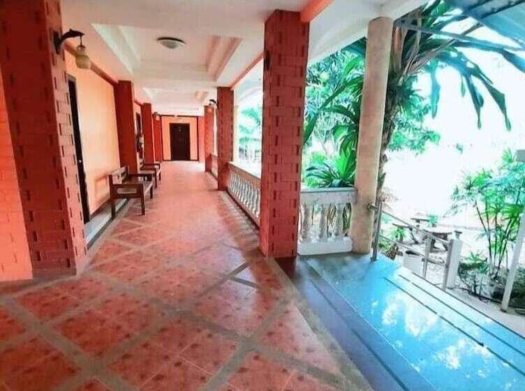 בית מלון כפרי The Princess Beach Resort