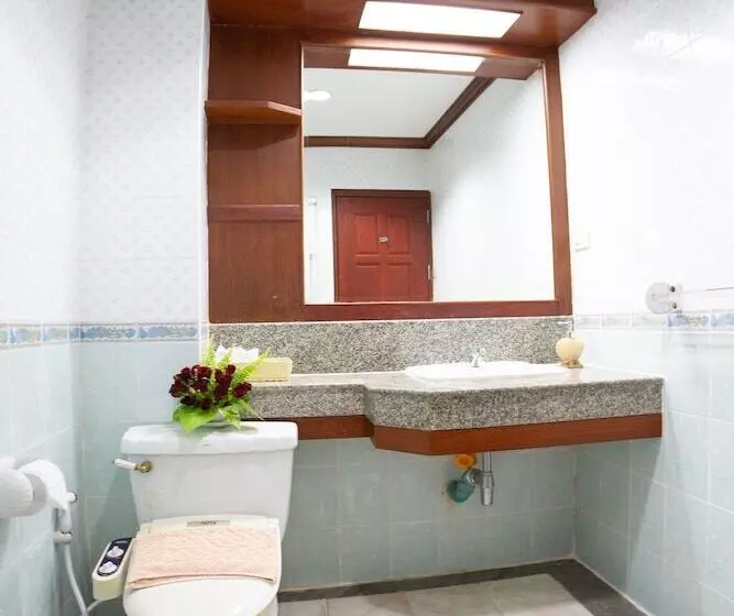 Hotelli The Princess Beach Resort