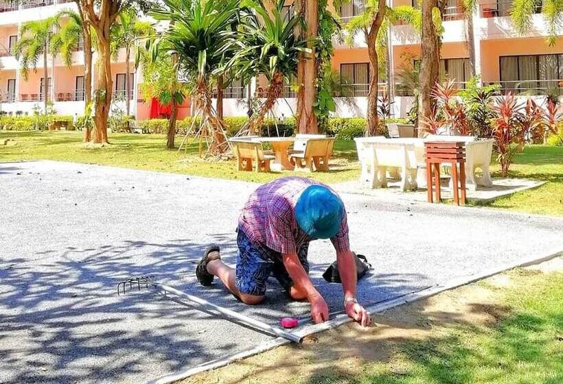 בית מלון כפרי The Princess Beach Resort