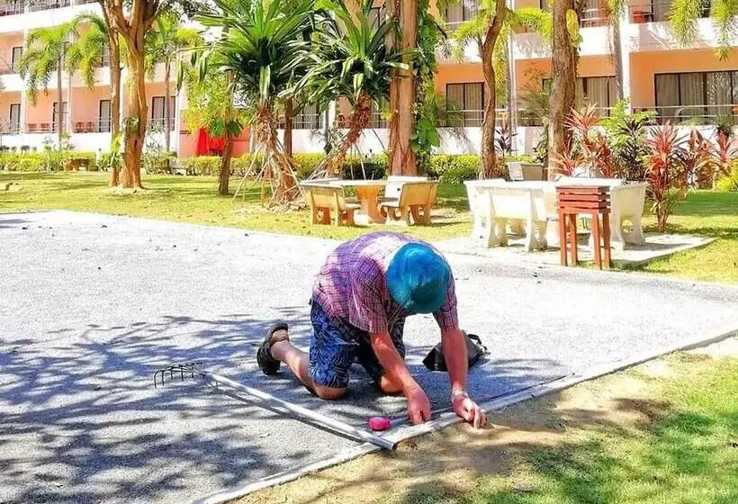 Hotelli The Princess Beach Resort