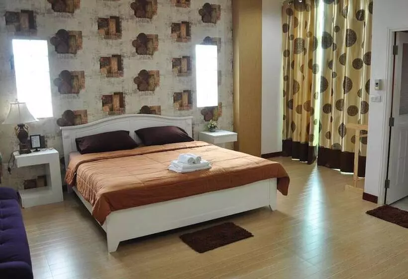 Hotelli The Room Phatthalung