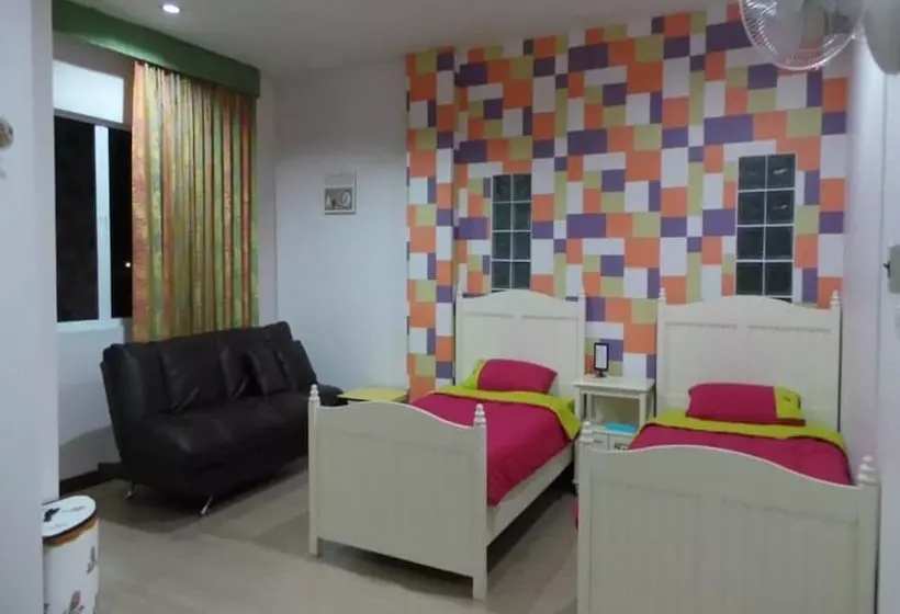 Hotelli The Room Phatthalung