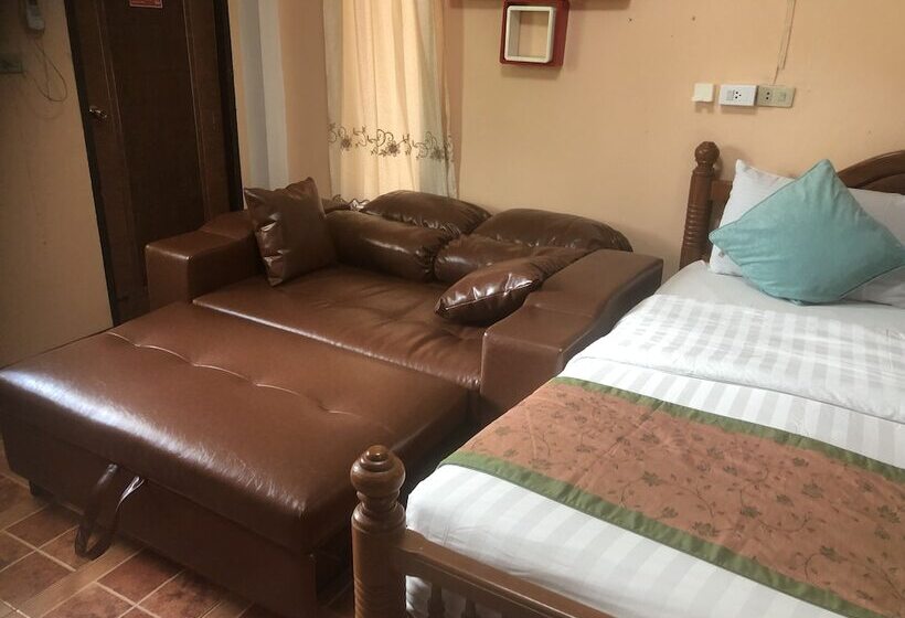 בית מלון כפרי Tonkaew Khaokho Resort