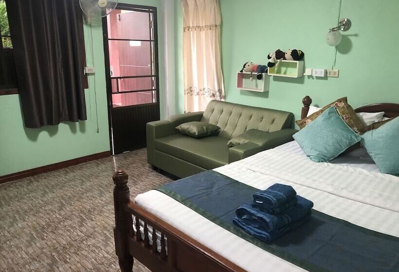 בית מלון כפרי Tonkaew Khaokho Resort