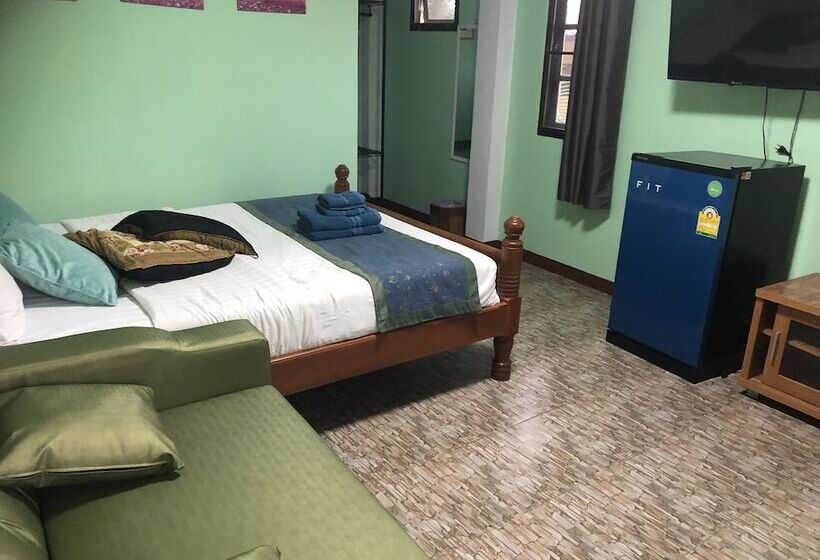 בית מלון כפרי Tonkaew Khaokho Resort