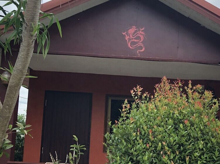 בית מלון כפרי Tonkaew Khaokho Resort