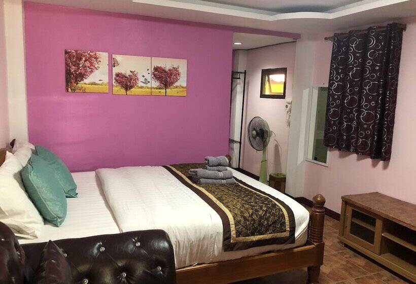 בית מלון כפרי Tonkaew Khaokho Resort