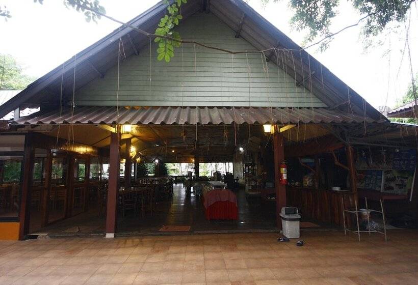 ホテル Wangtaparb Resort