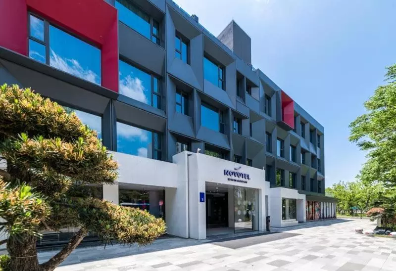 Novotel Yangzhou Slender West Lake