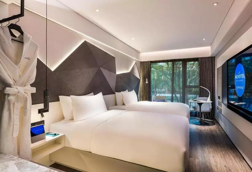 Novotel Yangzhou Slender West Lake