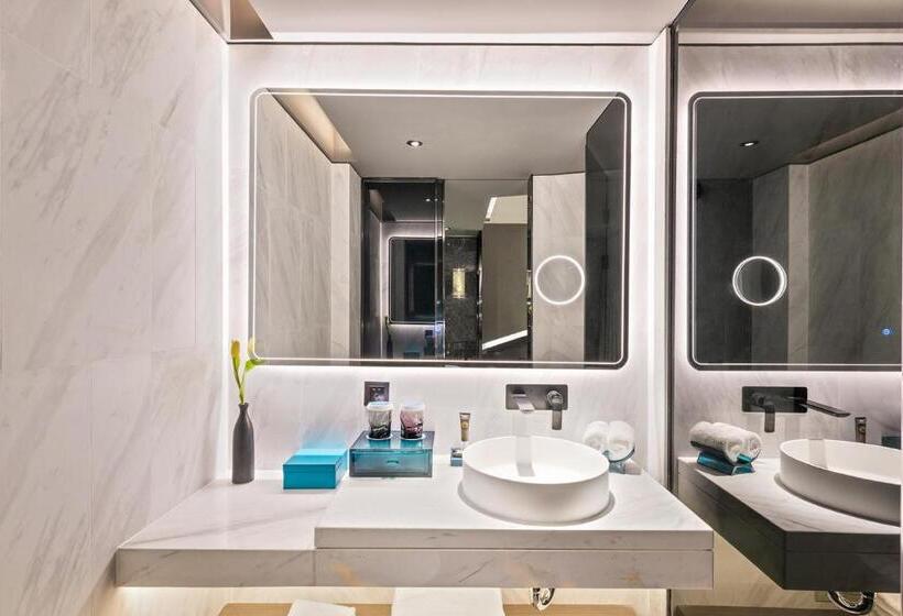 Novotel Yangzhou Slender West Lake