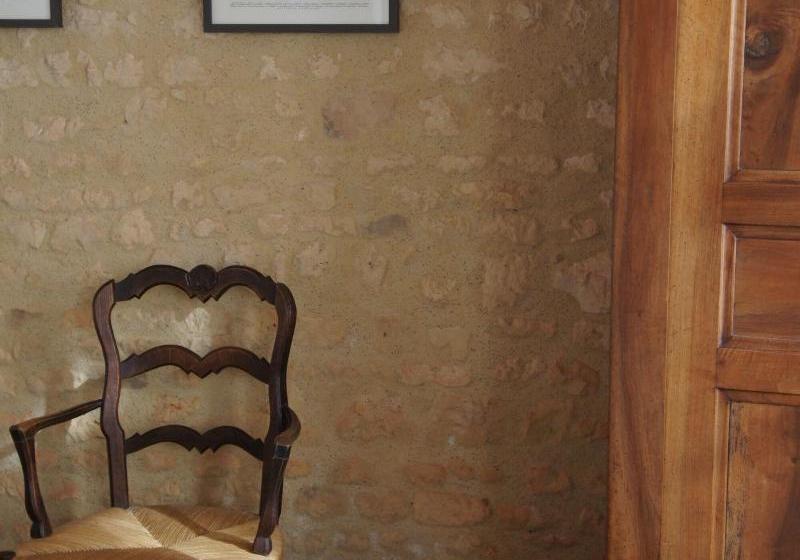 بنسيون A Travers Chants B&b