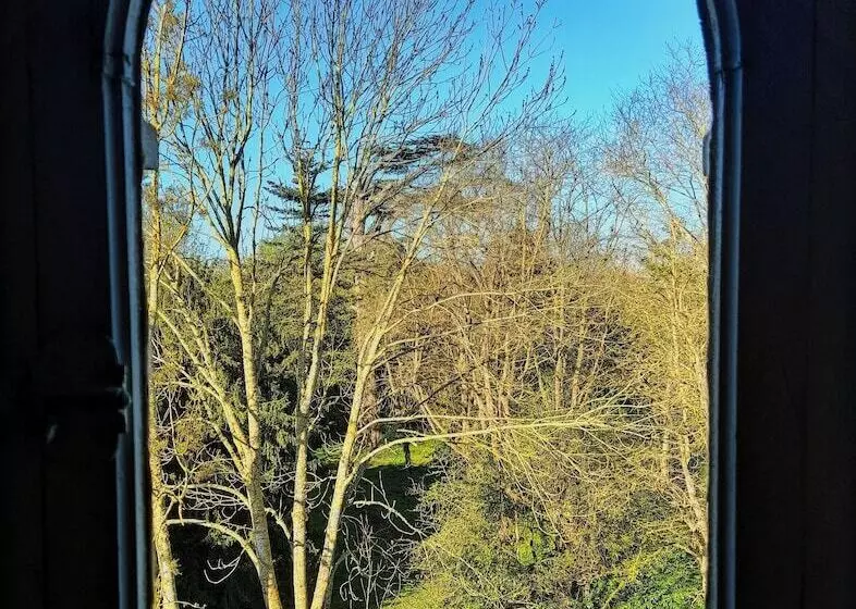 Pension  Chateau De Hieville