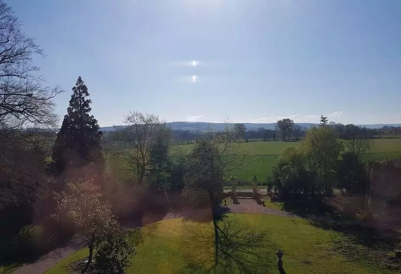 Pension  Chateau De Hieville