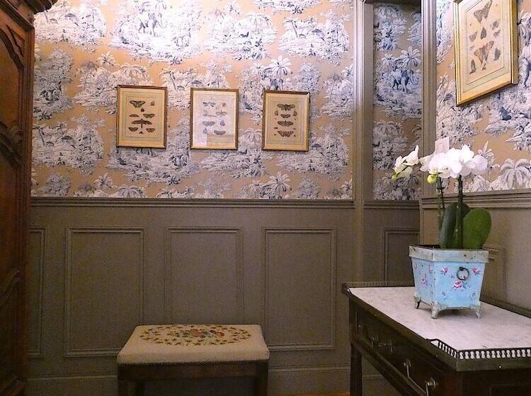 פנסיון Chateau De Hieville