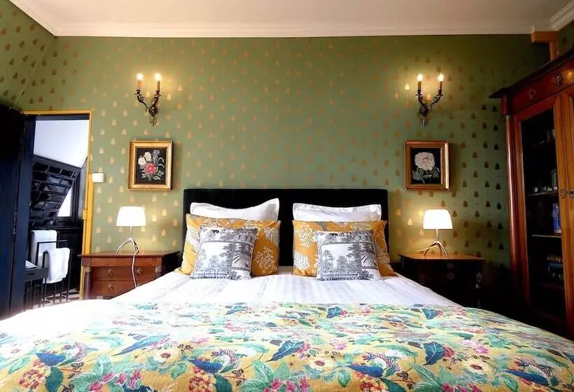 Pension  Chateau De Hieville