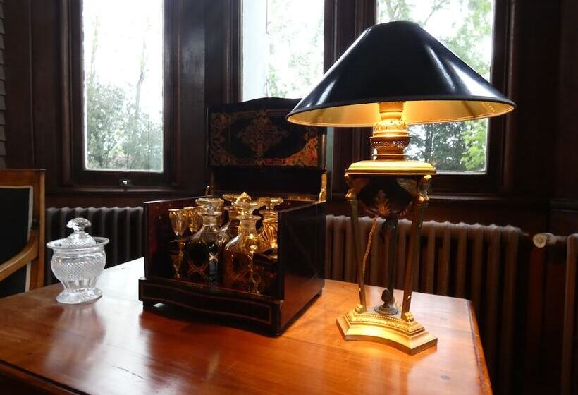 פנסיון Chateau De Hieville