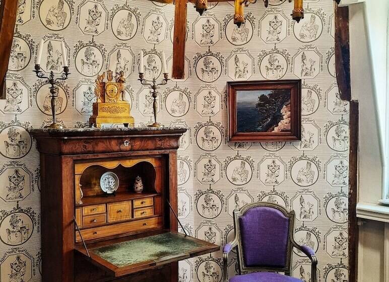 פנסיון Chateau De Hieville