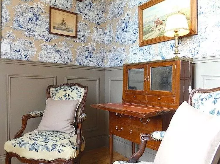 Pension  Chateau De Hieville