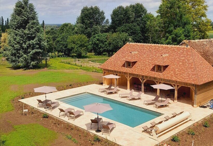 פנסיון Chateau De Hieville