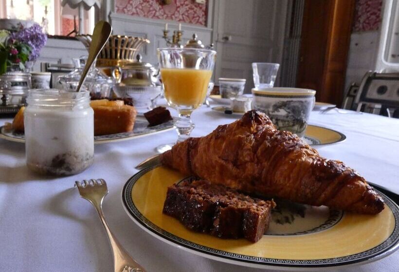 بنسيون Chateau De Hieville