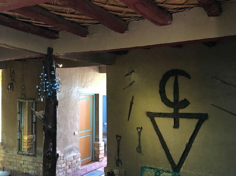 پانسیون Gite La Grotte Vallee