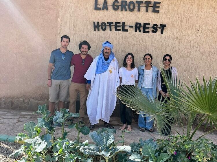 پانسیون Gite La Grotte Vallee