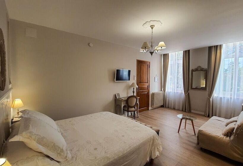 ペンション La Maison Du Poëlon