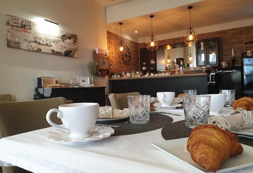 ペンション La Maison Du Poëlon