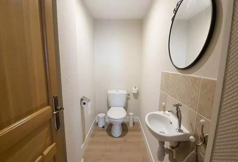 Majatalo La Maison Du Poëlon