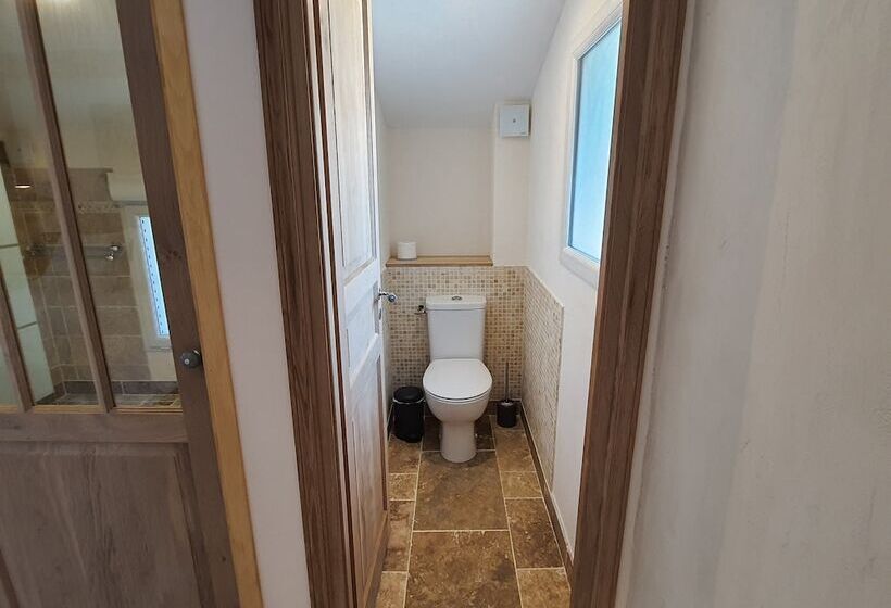 ペンション La Maison Du Poëlon