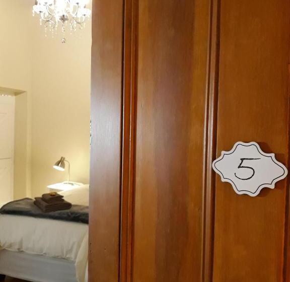 بنسيون Monte Rosa Guesthouse