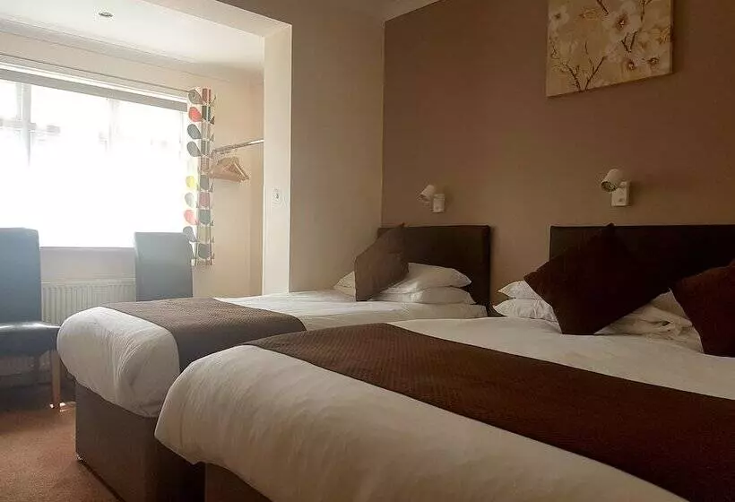 Majatalo Penryn Guest House